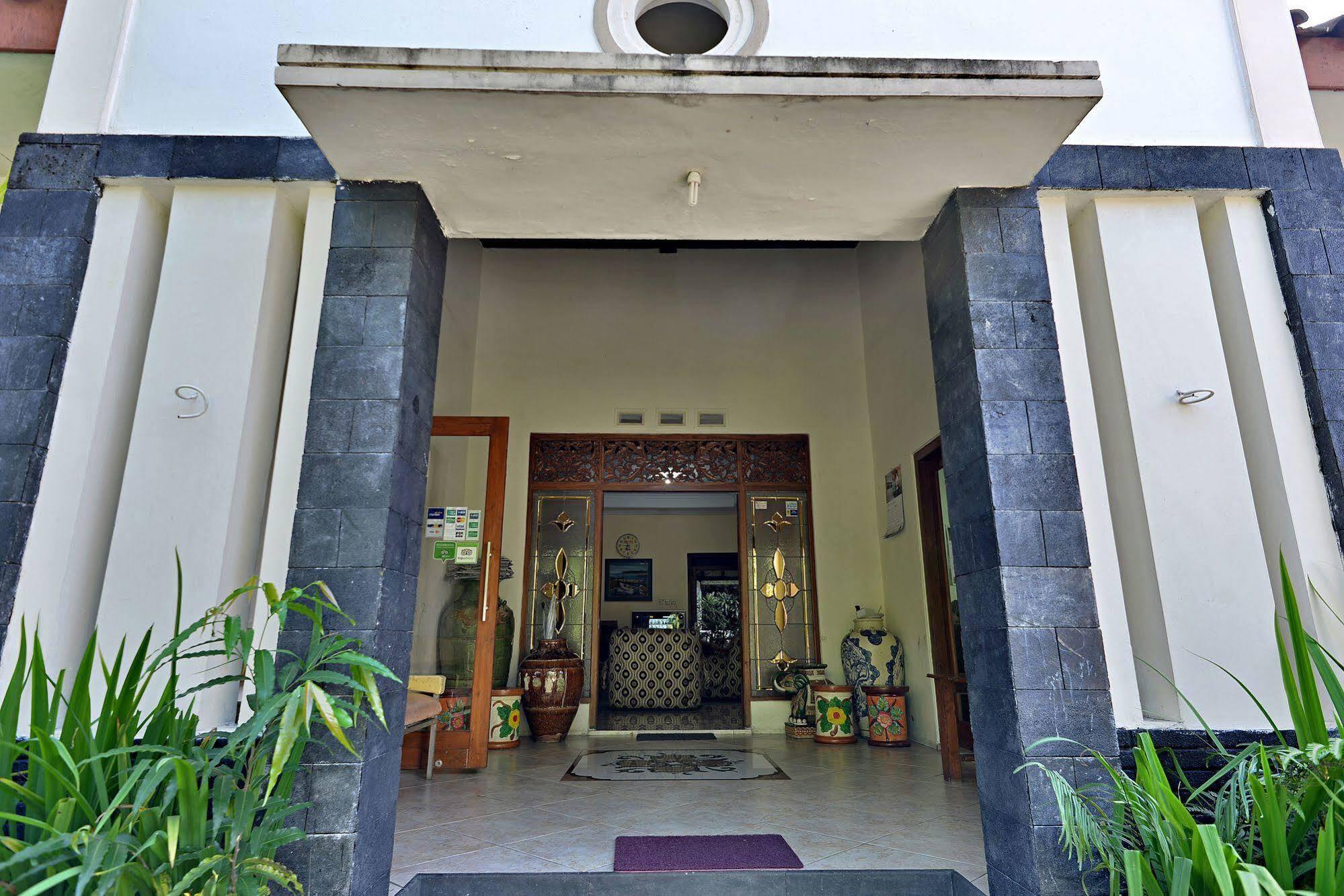 Zen Rooms Sabana Urip Sumoharjo Джокьякарта Экстерьер фото